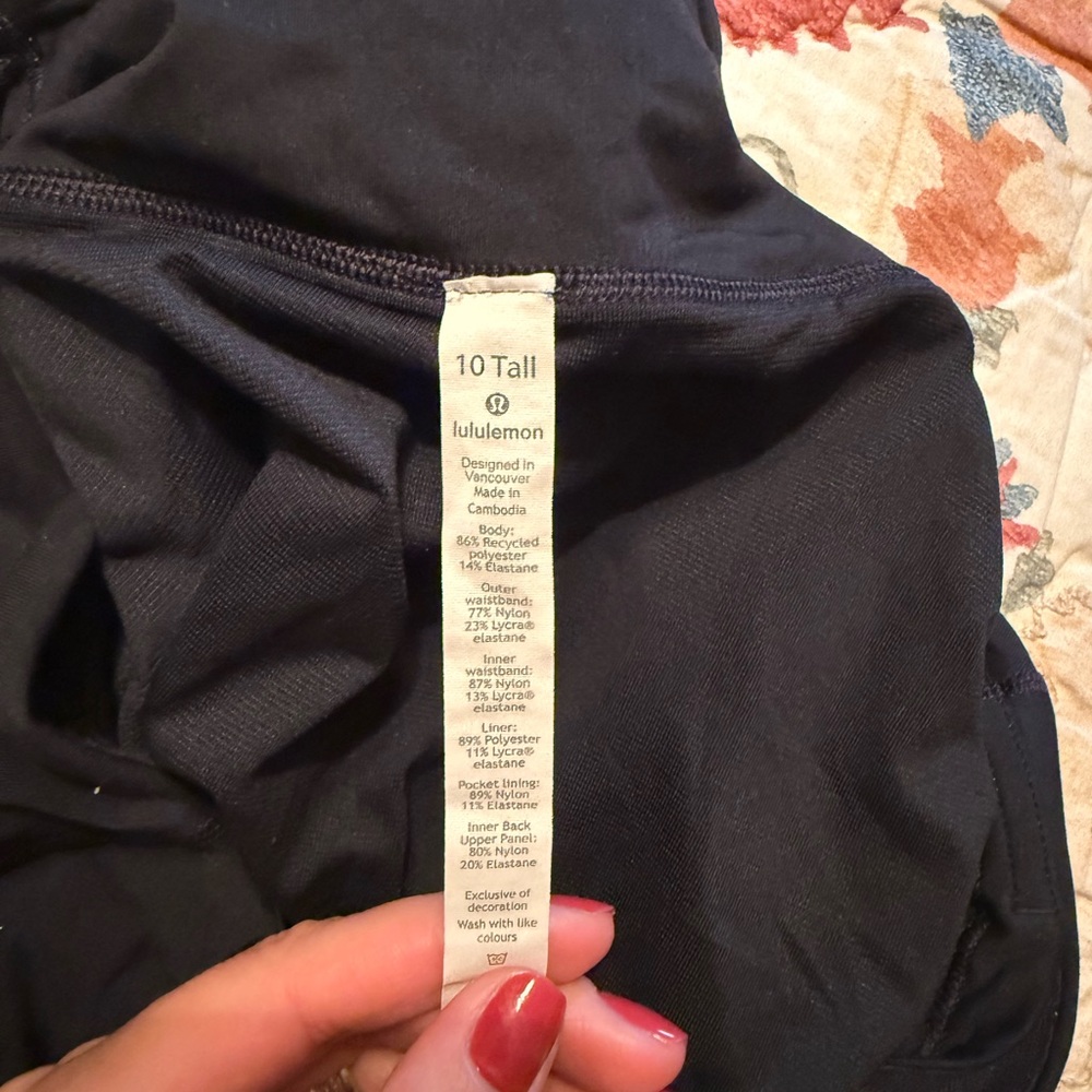 Lululemon Athletica Speed Shorts - Picture 3 of 3